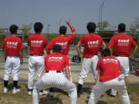 ユニフォームwa.com 大阪発 お客さま ファインコートソフトボールクラブ 様 を紹介しています